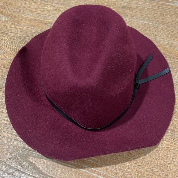 Old Navy®️ Wool Hat - Maroon with Black Faux Leather Trim detail - Picture 4 of 7